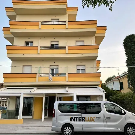 Costazzurra By Interlux فندق 3*