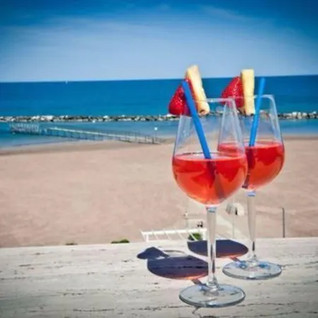 Costazzurra By Interlux فندق 3*