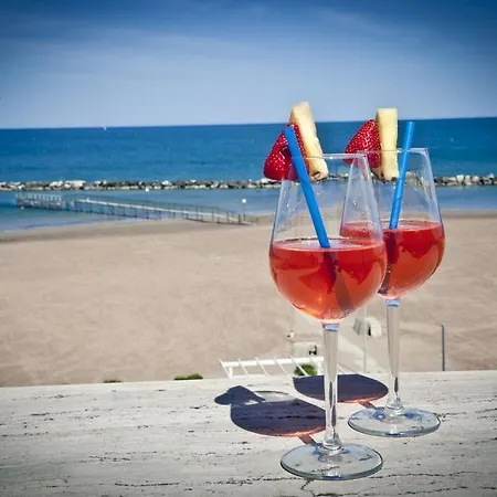 Costazzurra By Interlux 酒店 3*