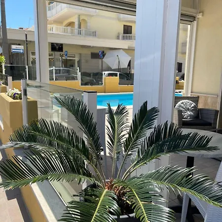 Costazzurra By Interlux 3*