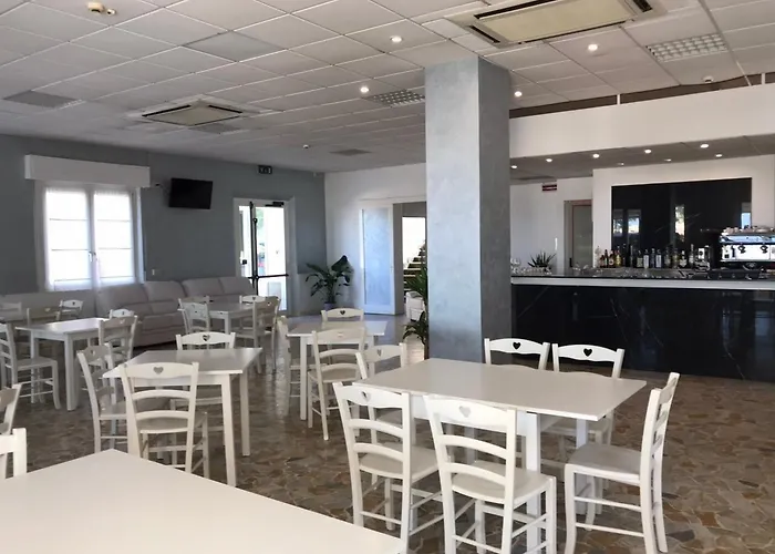 Costazzurra By Interlux